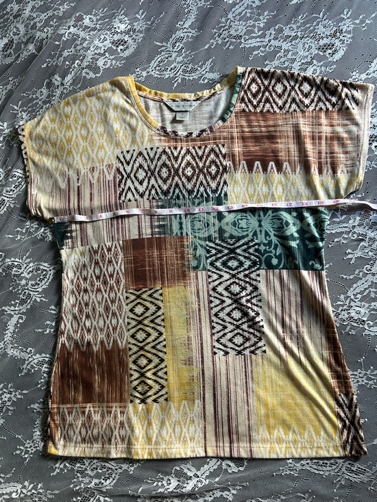 Christopher & Banks Other - Christopher & Banks Patterned Crew Neck Women’s Shirt in Yellow, Brown & Green.